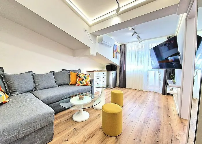 Art + 2bd Parking Space ヴァルナ