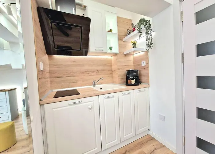 Art + 2bd Parking Space Apartment